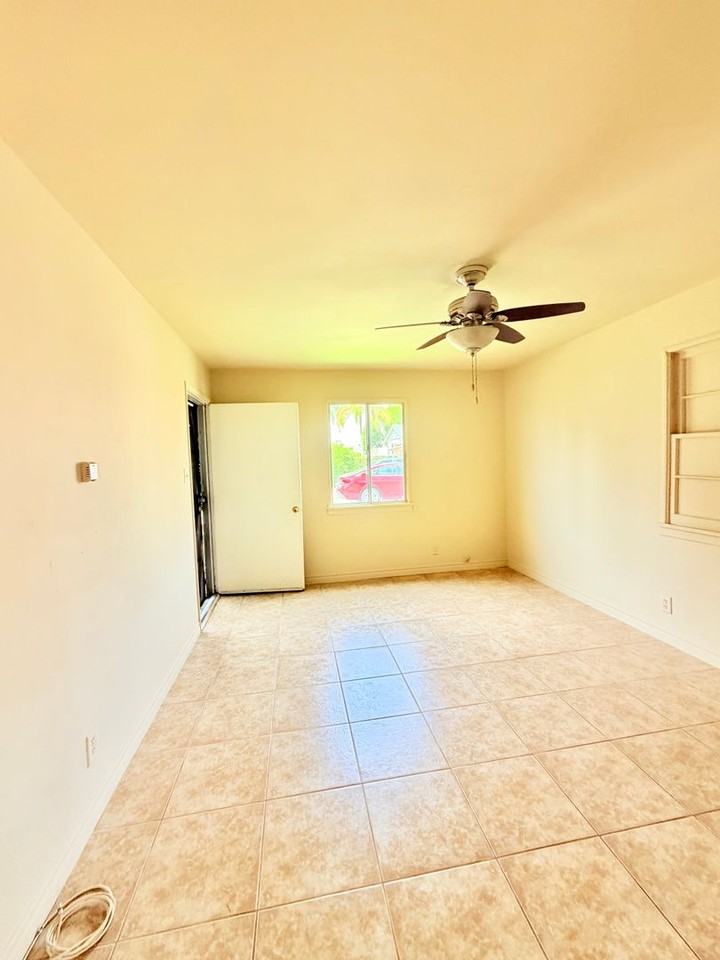 Thienes Ave - Photo 3 of 8