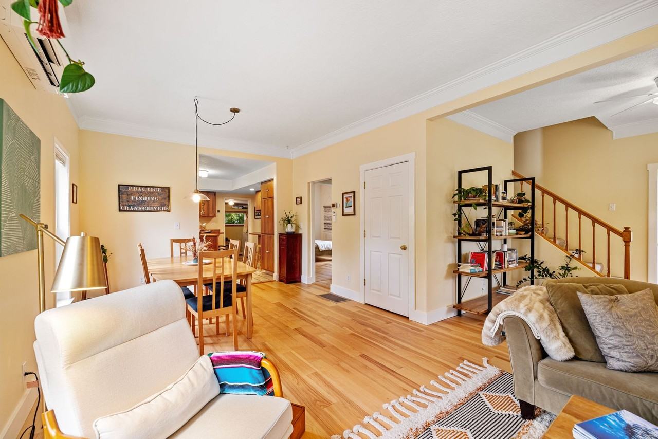 301 N 3rd Ave - Photo 5 of 50