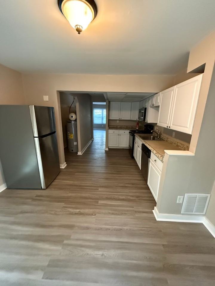 89 Park Vallei Ln - Photo 4 of 8