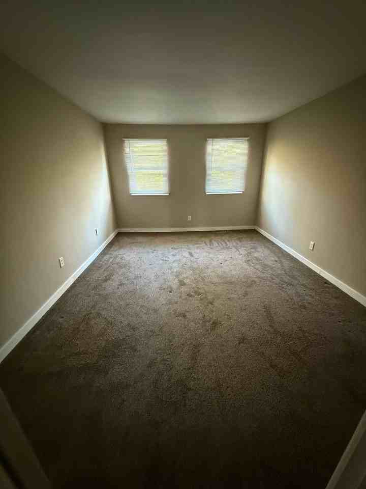 89 Park Vallei Ln - Photo 5 of 8