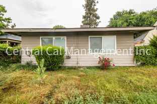 2000 2000 & 2004 Bank St - Photo 1 of 1