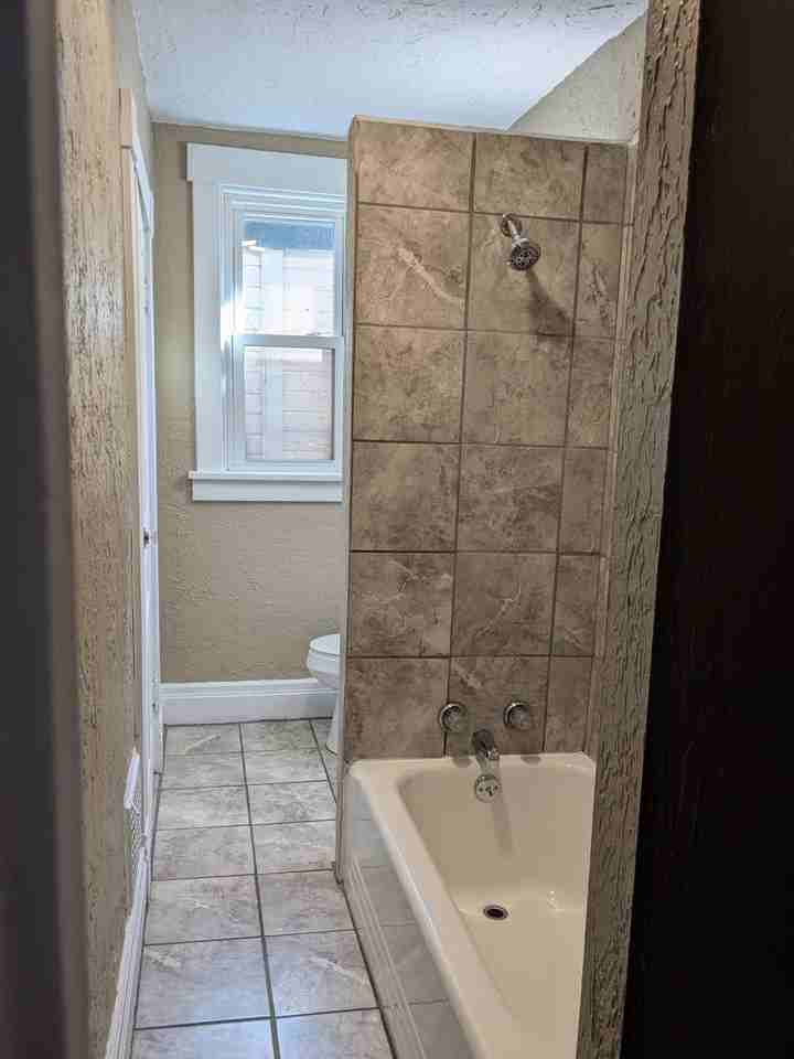 1613 4th Ave - Photo 7 of 13