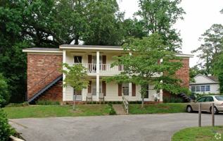 featured image of 1111 Washington Ct