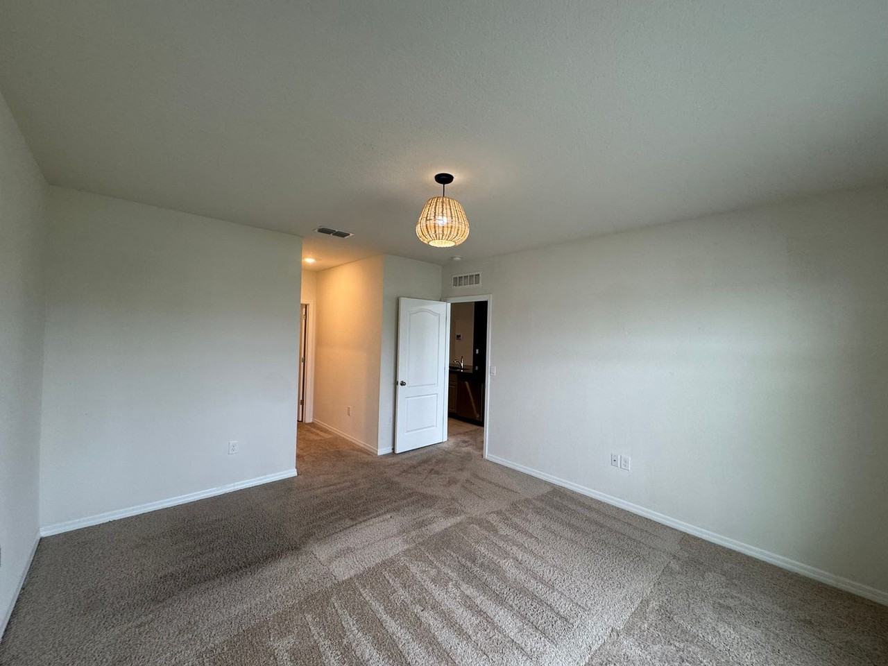 2722 Fieldbrooke Way - Photo 6 of 28