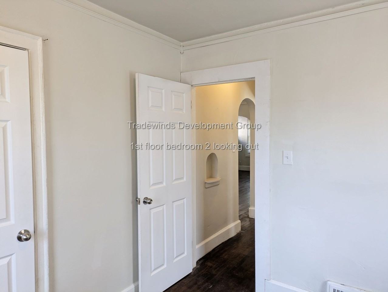 9171 Bishop St - Photo 4 of 14