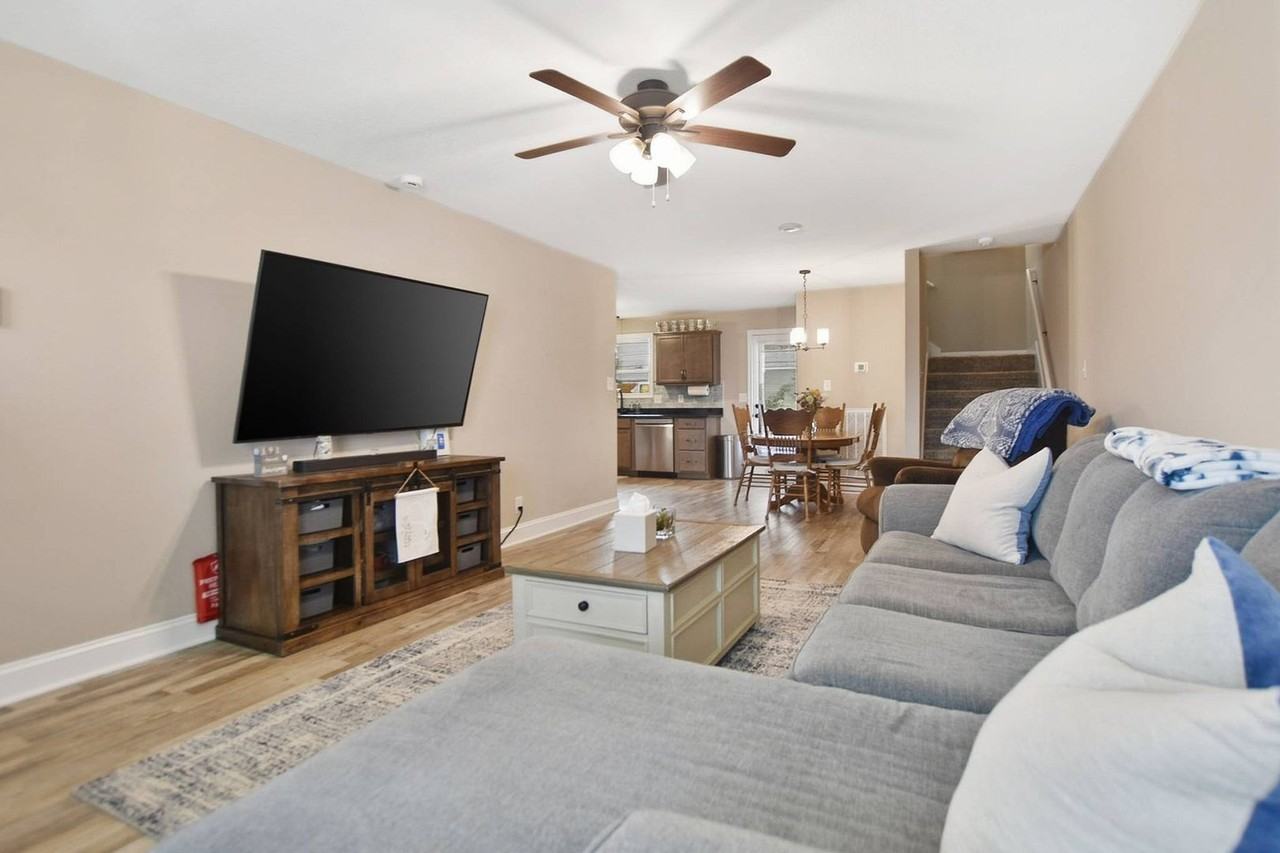 505 Lucky Ln - Photo 3 of 14