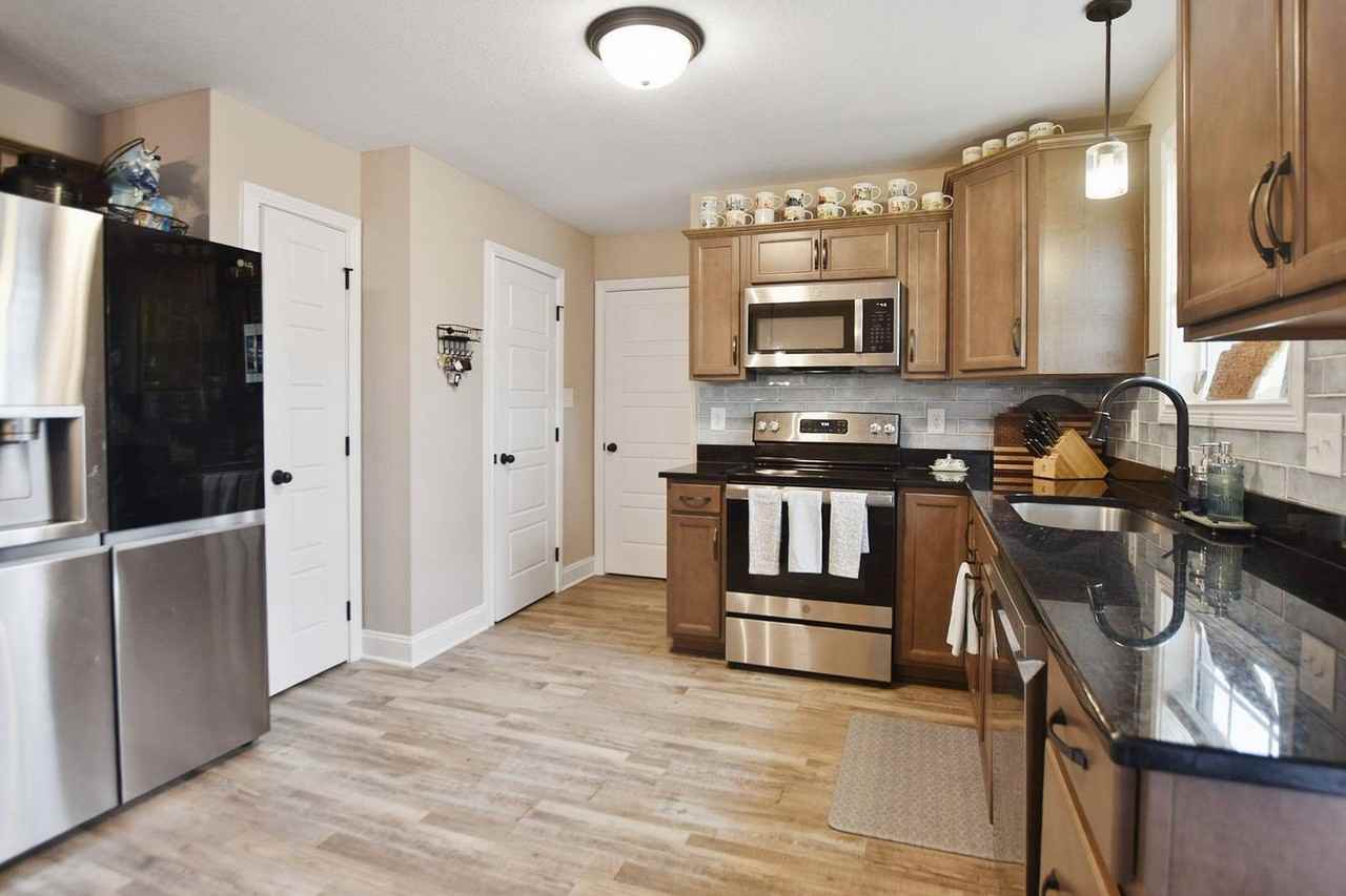 505 Lucky Ln - Photo 4 of 14