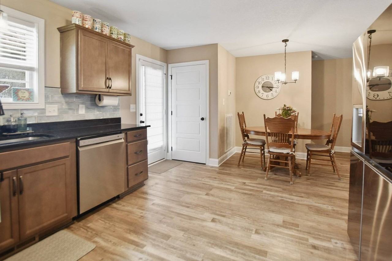 505 Lucky Ln - Photo 6 of 14