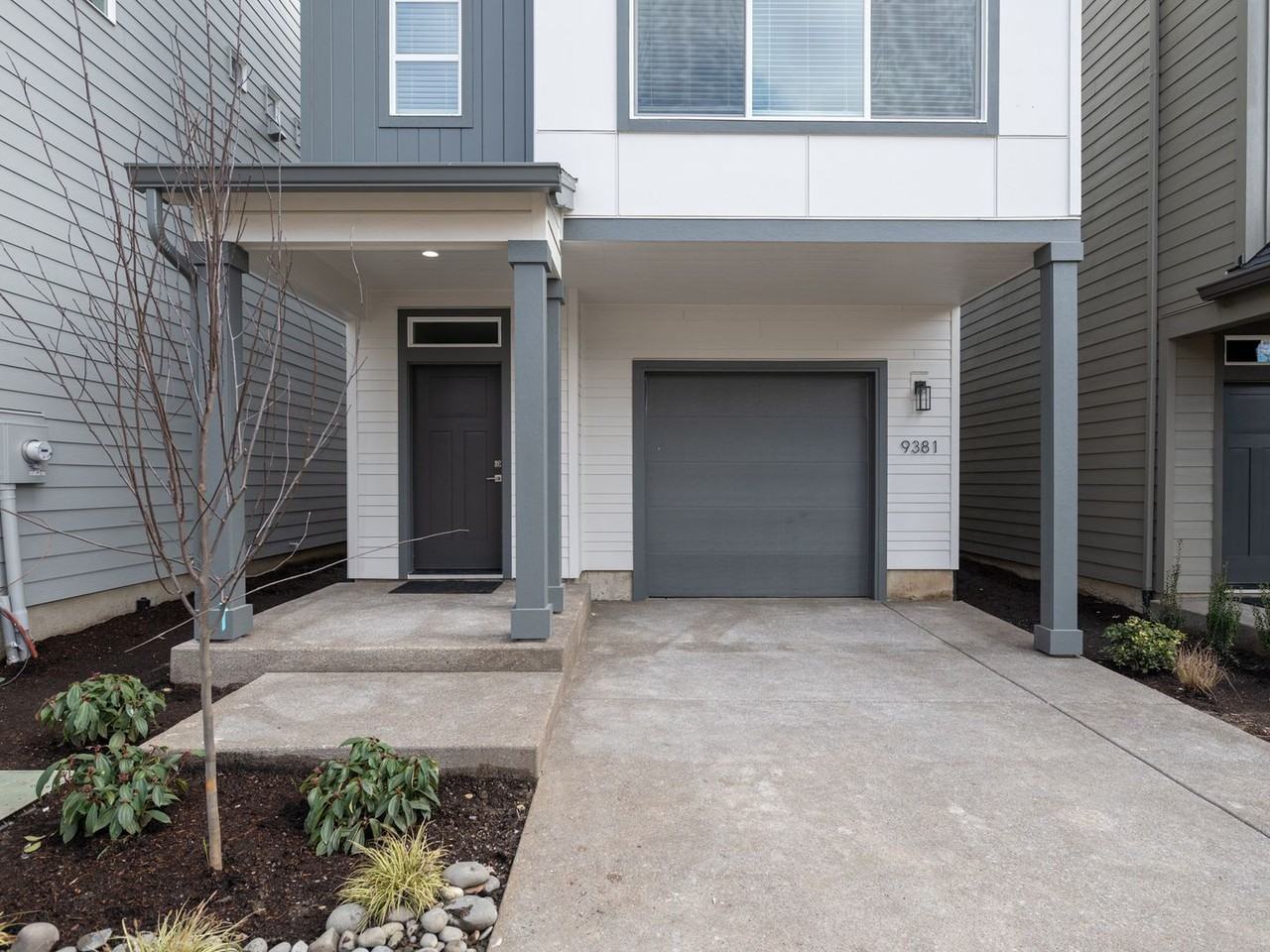 9381 Sw Eunice Ln - Photo 2 of 44