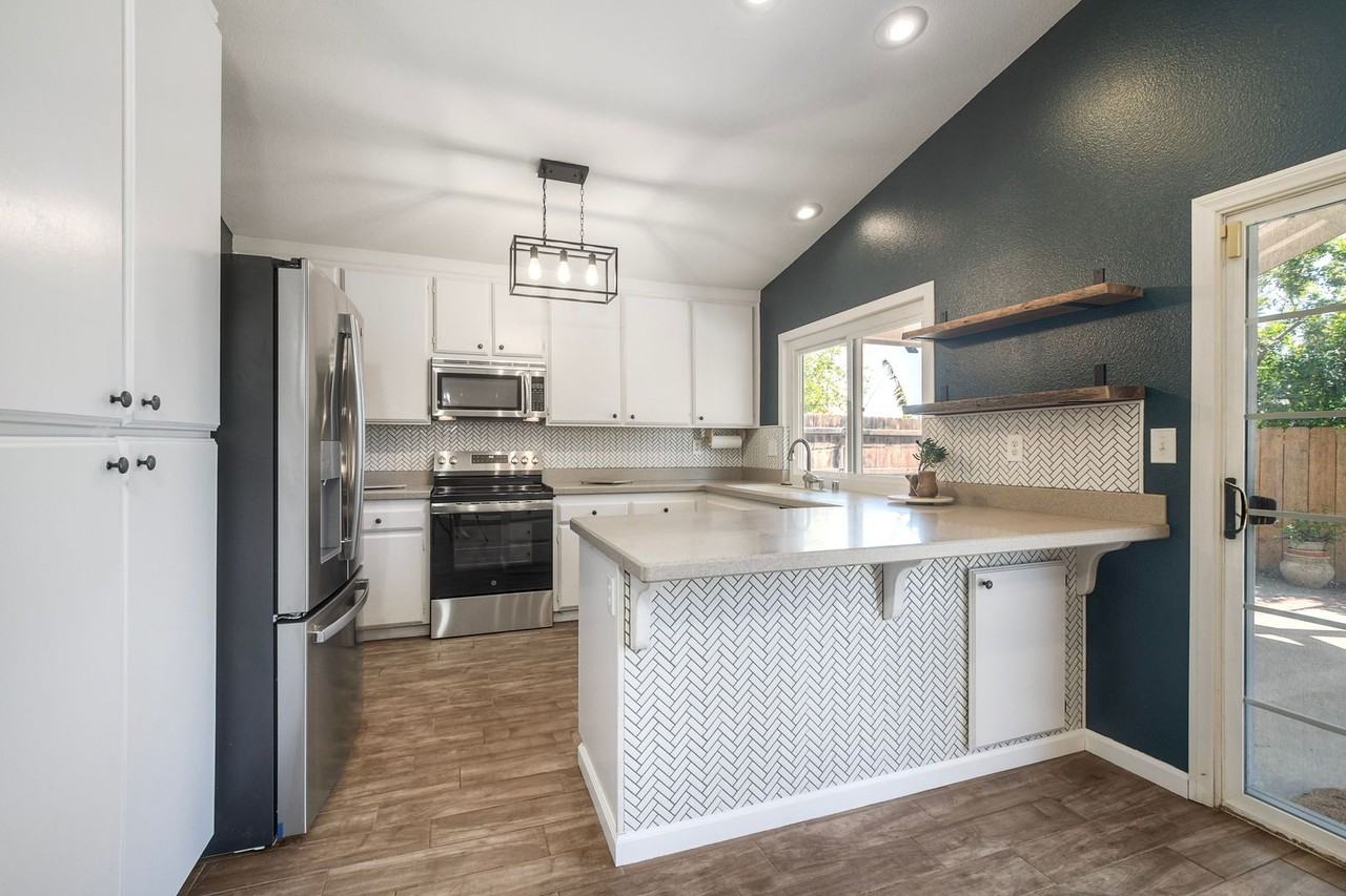 2789 Prairiestone Way - Photo 3 of 26