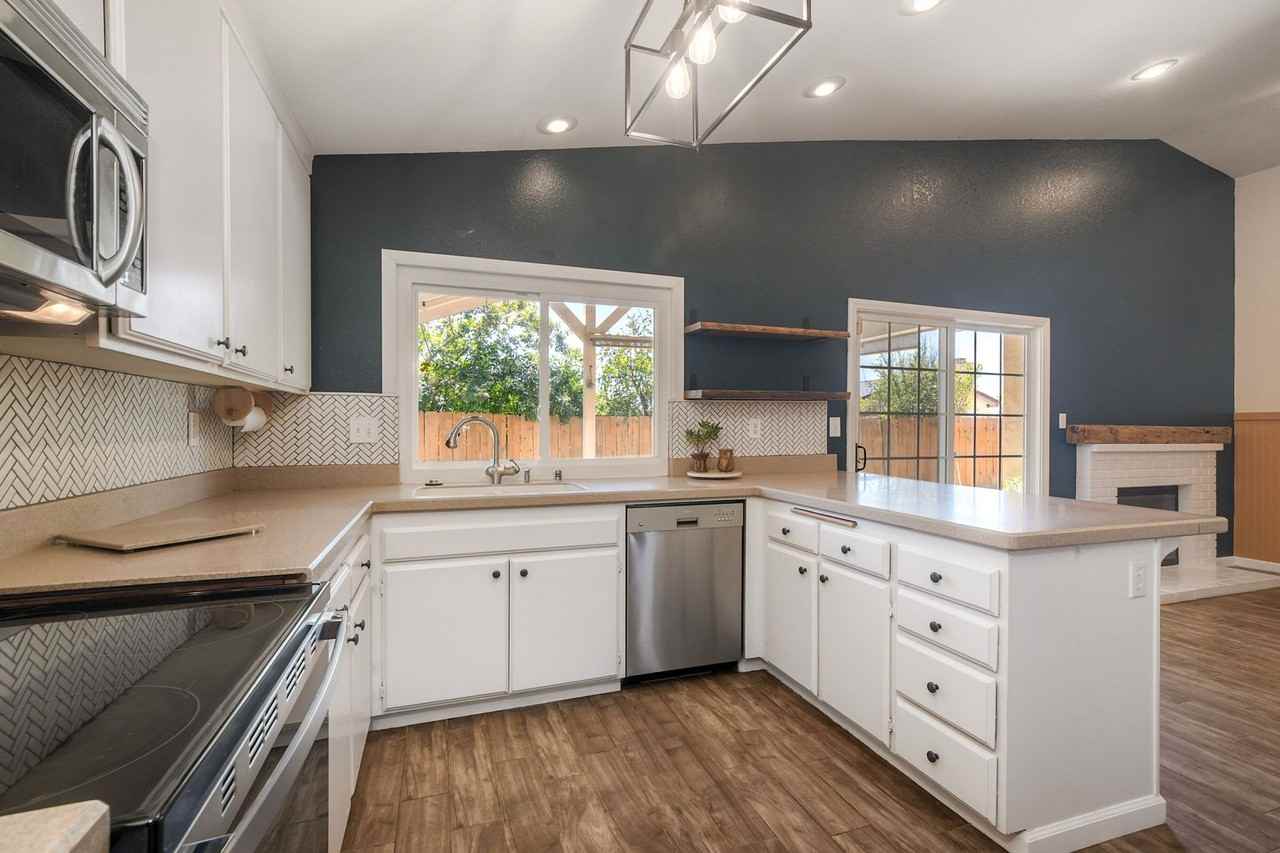 2789 Prairiestone Way - Photo 4 of 26