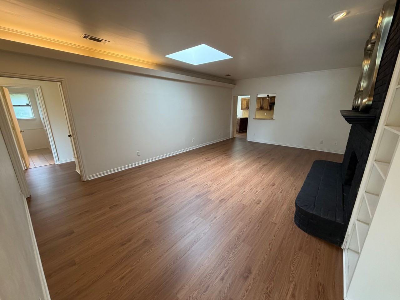 2418 Guerrero Dr - Photo 3 of 16