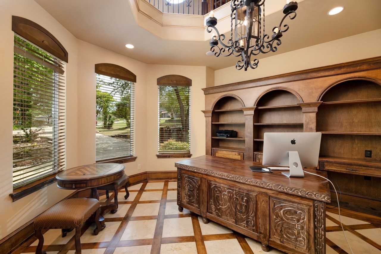 5901 Waterview Ct - Photo 6 of 42