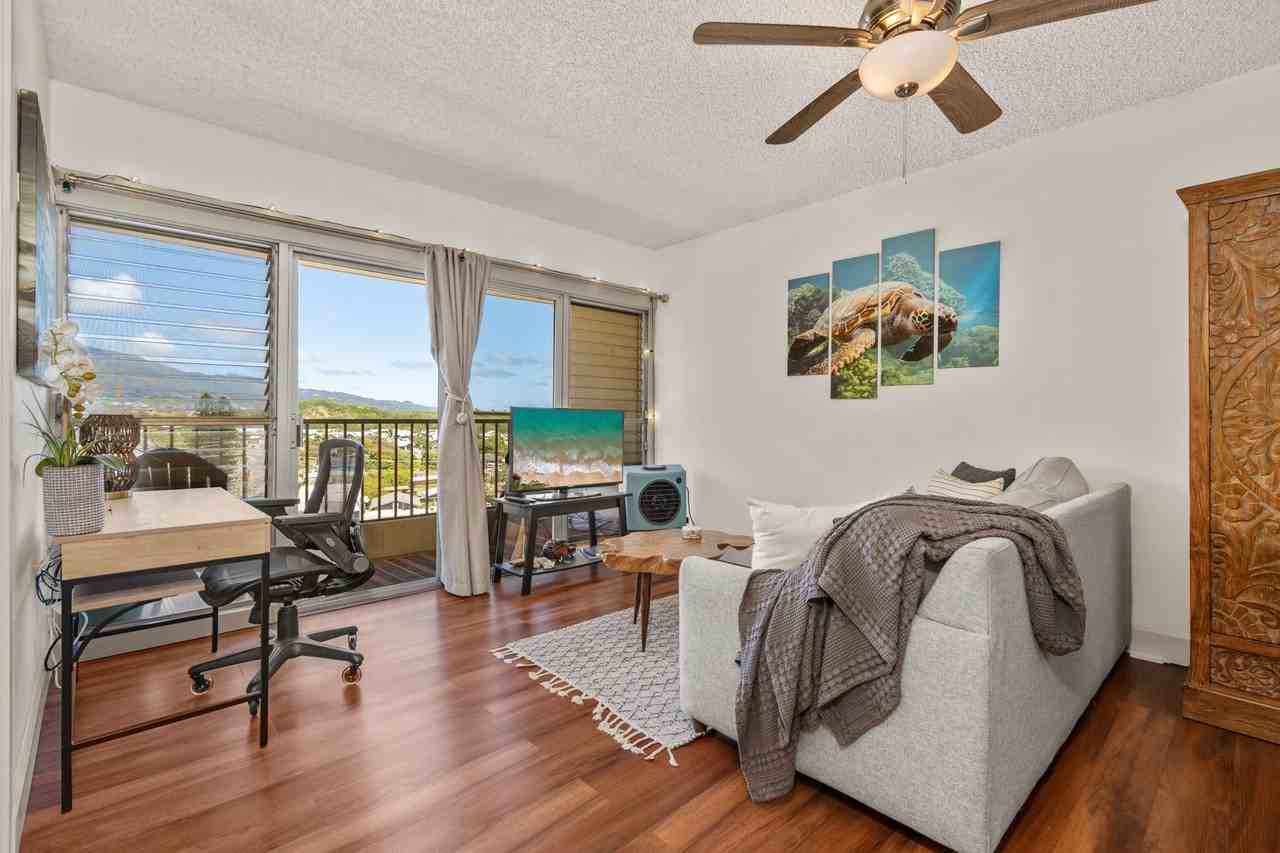 1063 1063 Lower Main 402 - Photo 2 of 45