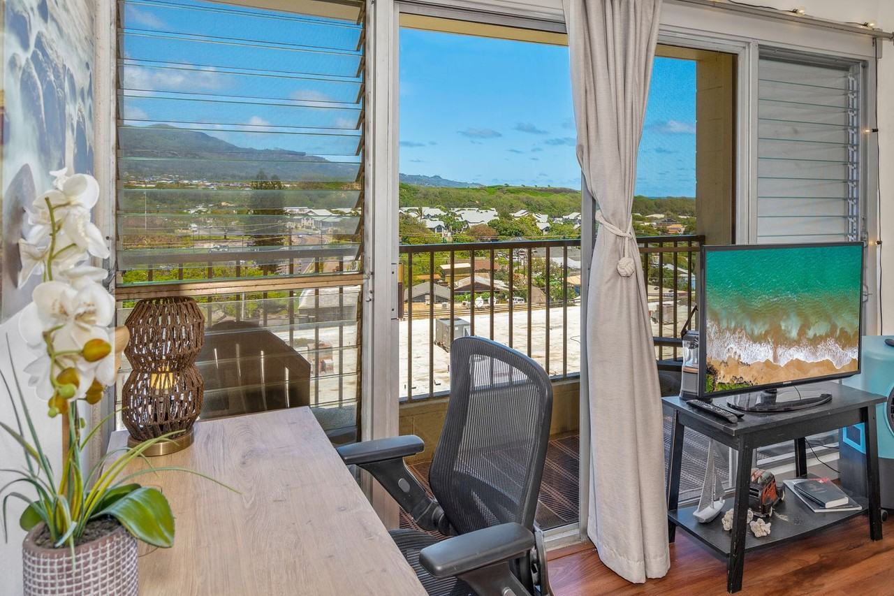 1063 1063 Lower Main 402 - Photo 4 of 45