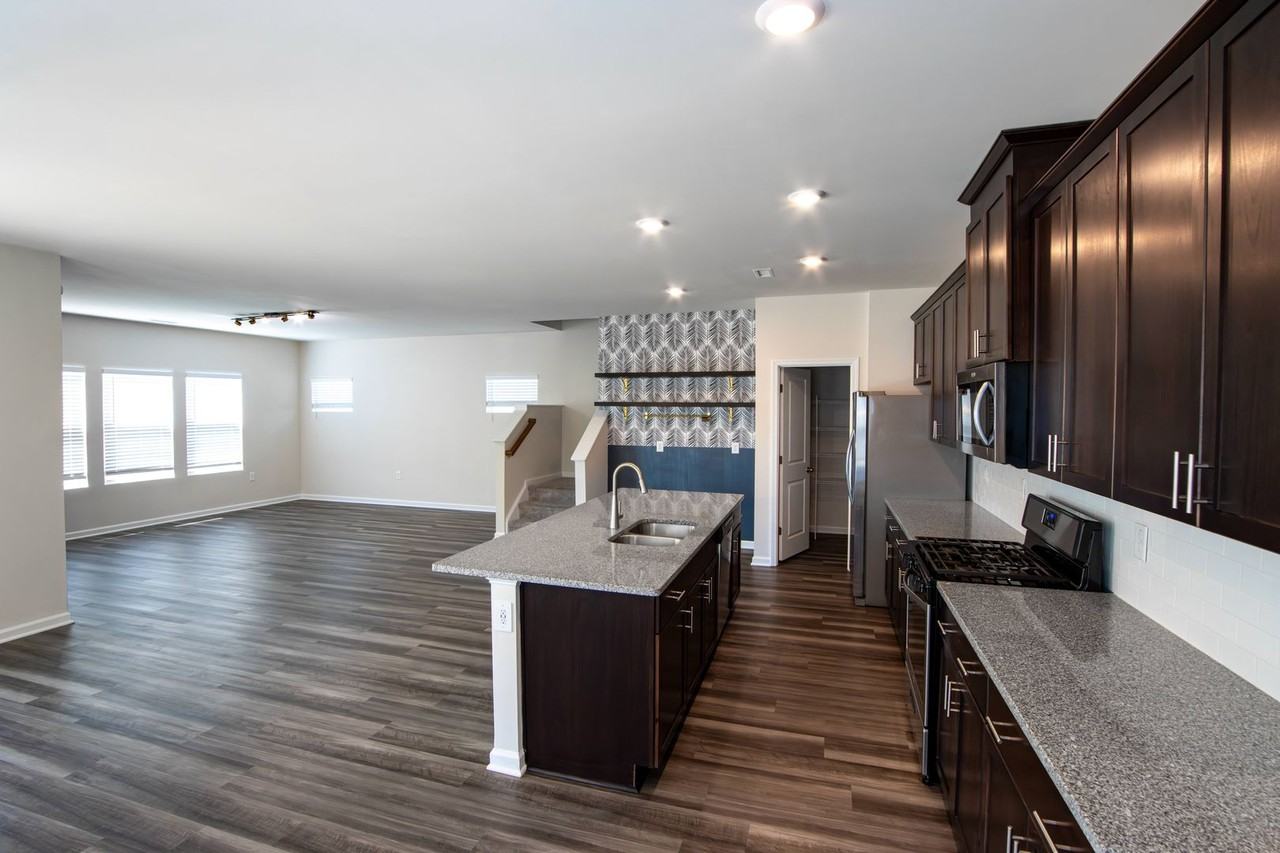 51 Coffee Tree Cir - Photo 3 of 20