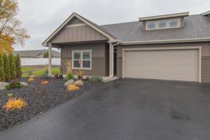 featured image of 402 N Mayhew Ln