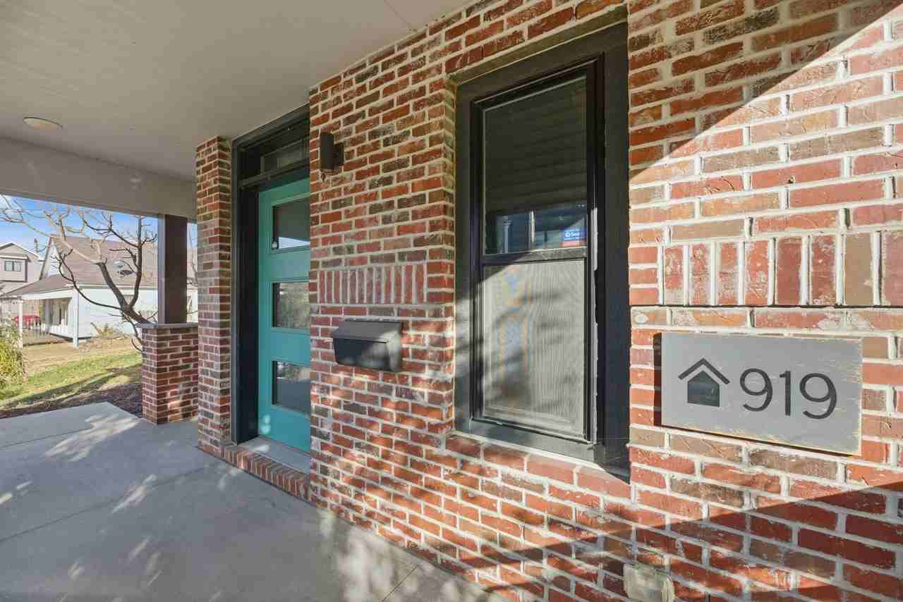 919 S 31st St - Photo 4 of 28