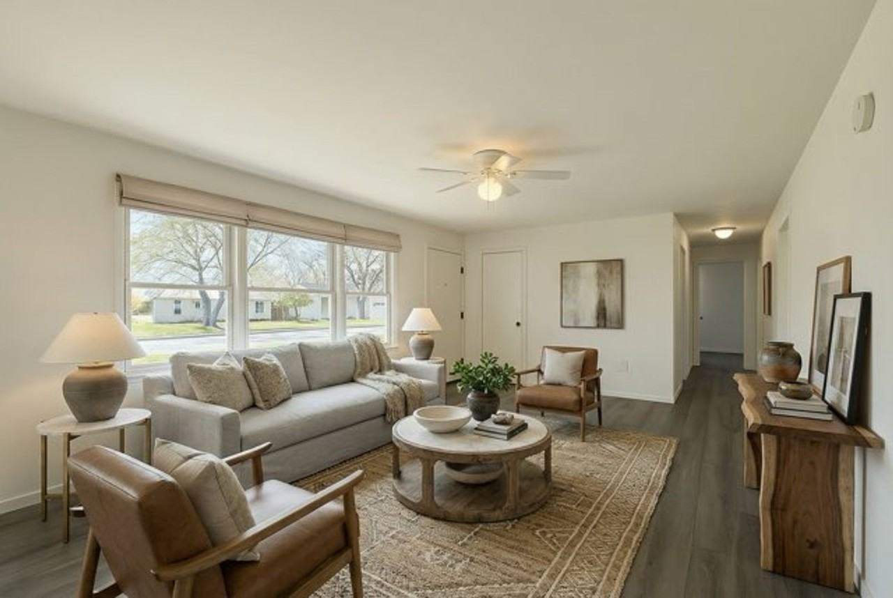 3939 Nicholas Rd - Photo 4 of 11