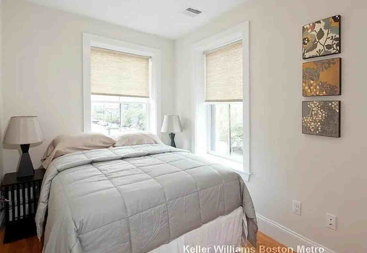 784 Tremont Street - Photo 6 of 17