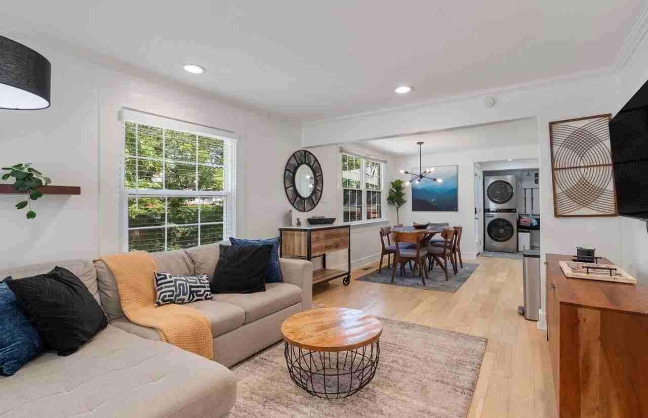 5521 J St - Photo 3 of 16