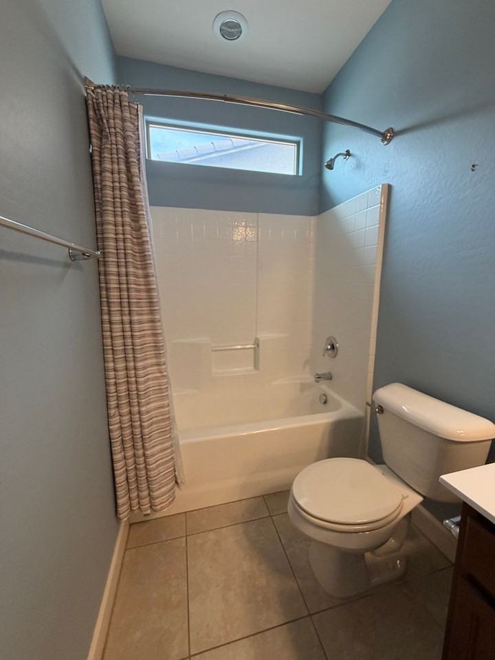 2428 W Beverly Rd - Photo 6 of 22