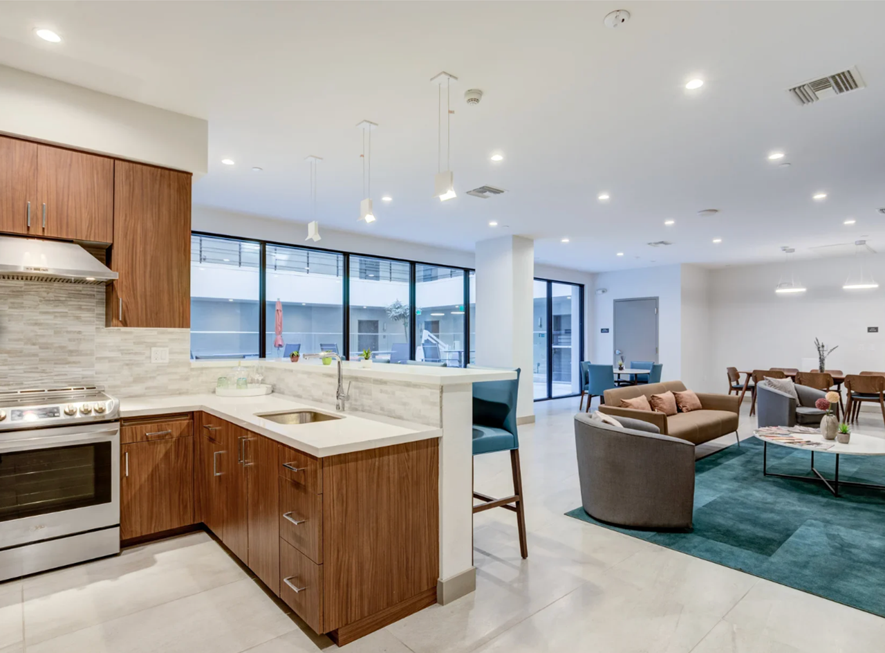 Maya Apartments at 535 Kingsley Dr in Los Angeles - Photo 6 of 50