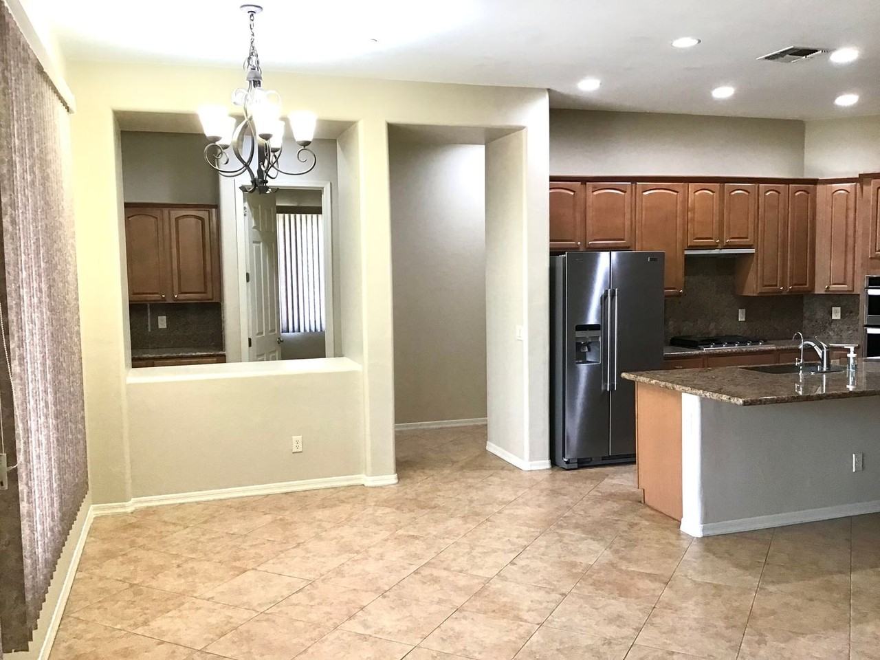 11645 N Peaceful Night Rd - Photo 6 of 46