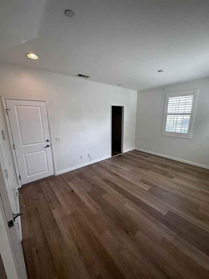 1701 Santa Gloria - Photo 4 of 48