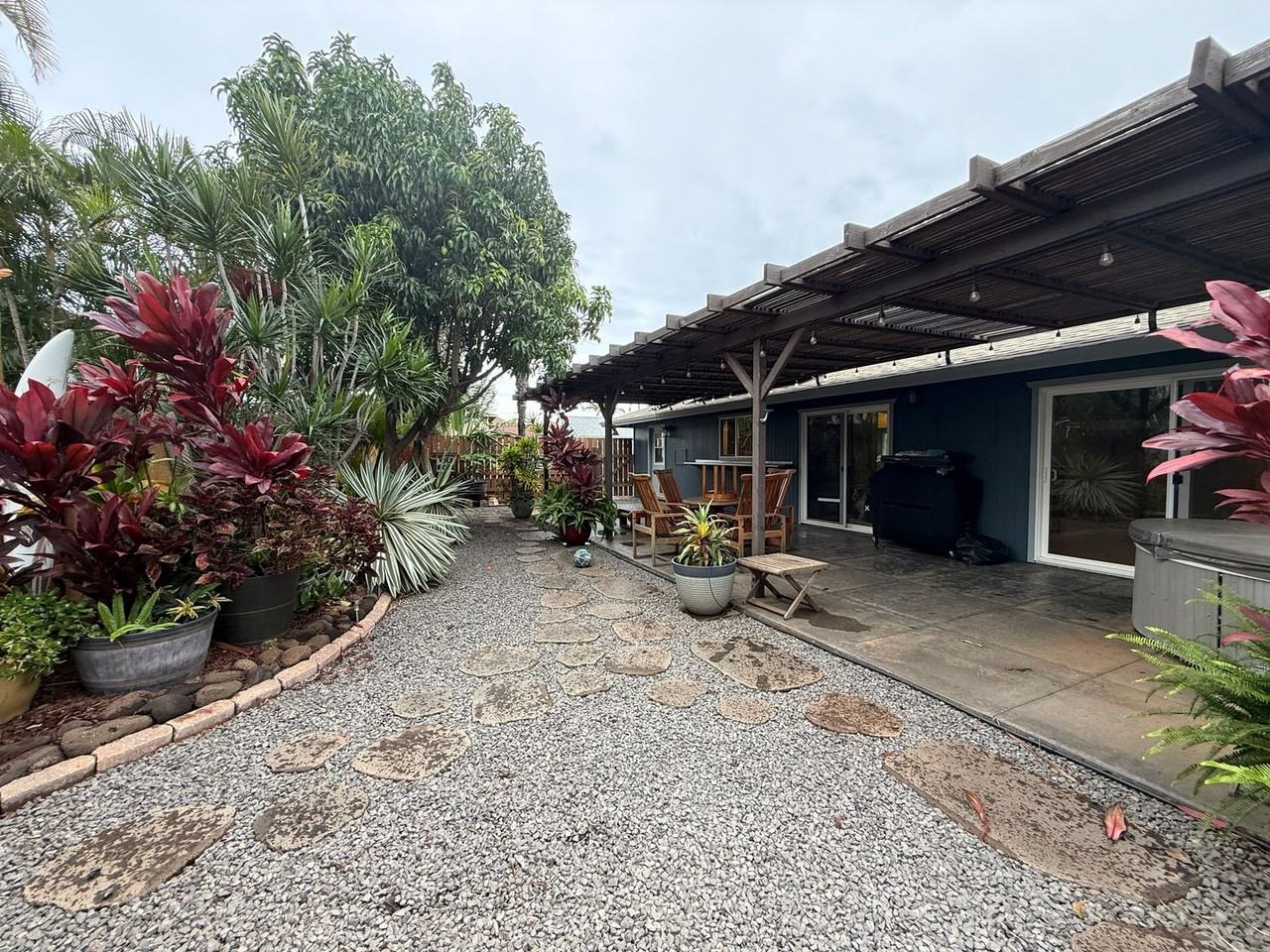 128 Hoopili Akau St - Photo 2 of 24