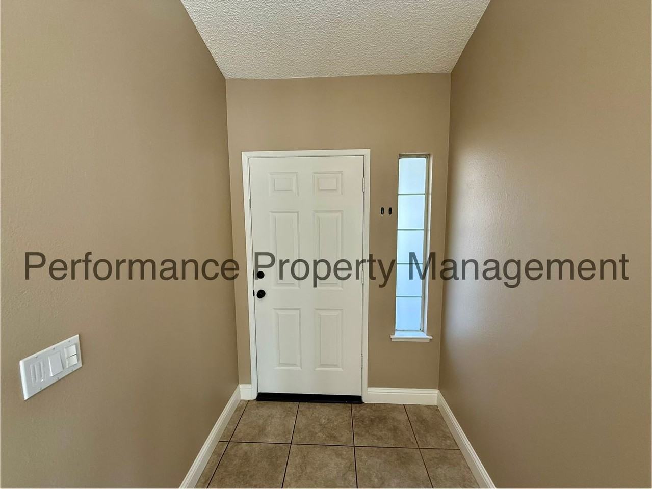 8735 N Cedar Ave #121 - Photo 2 of 17