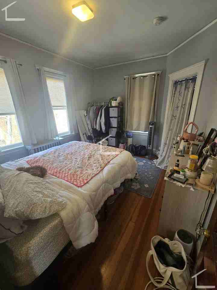 206 Kelton St - Photo 7 of 14