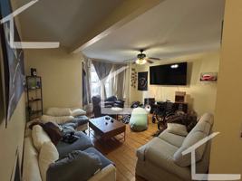 featured image of 739 Parker St