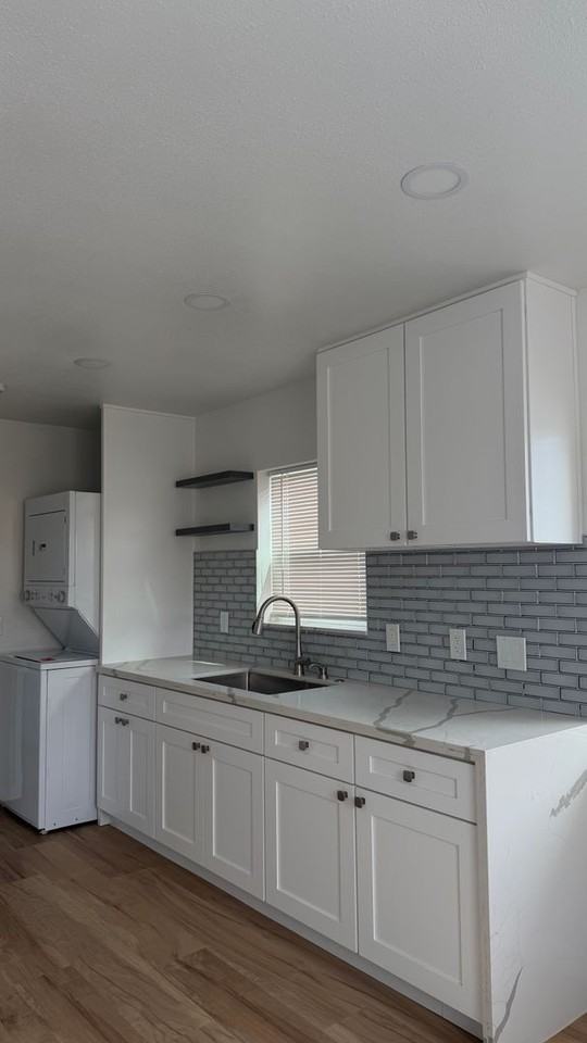 919 4th St #A - Photo 3 of 12