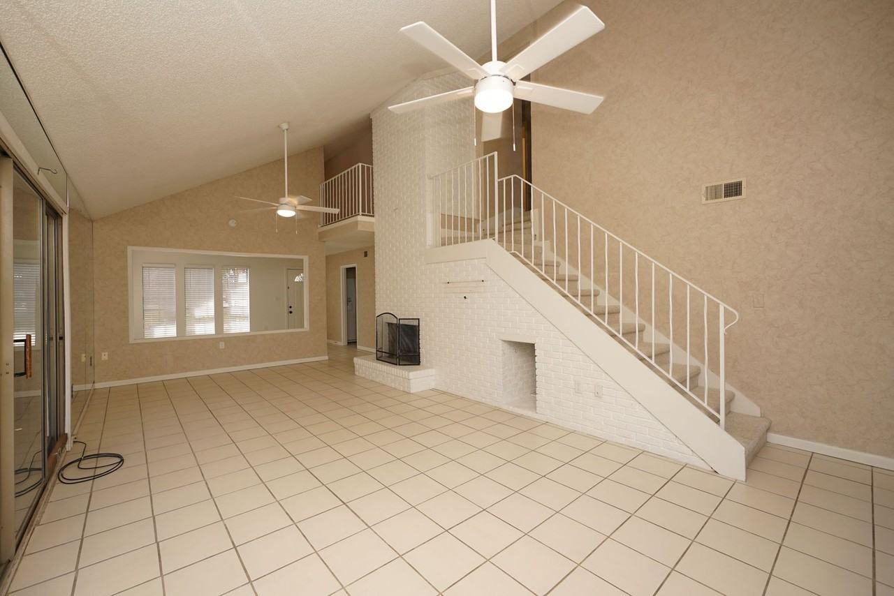 28 Solar St - Photo 5 of 41