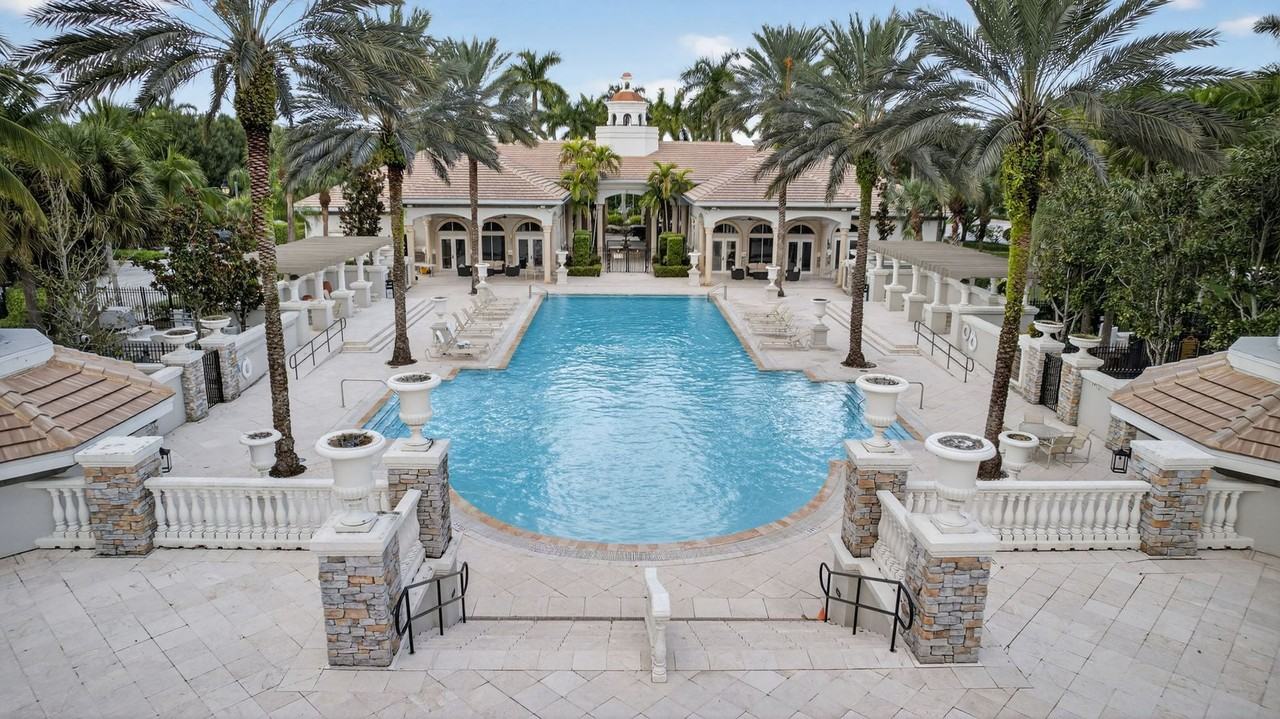 10337 Trianon Pl - Photo 2 of 50