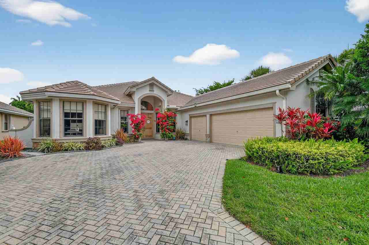 10337 Trianon Pl - Photo 7 of 50