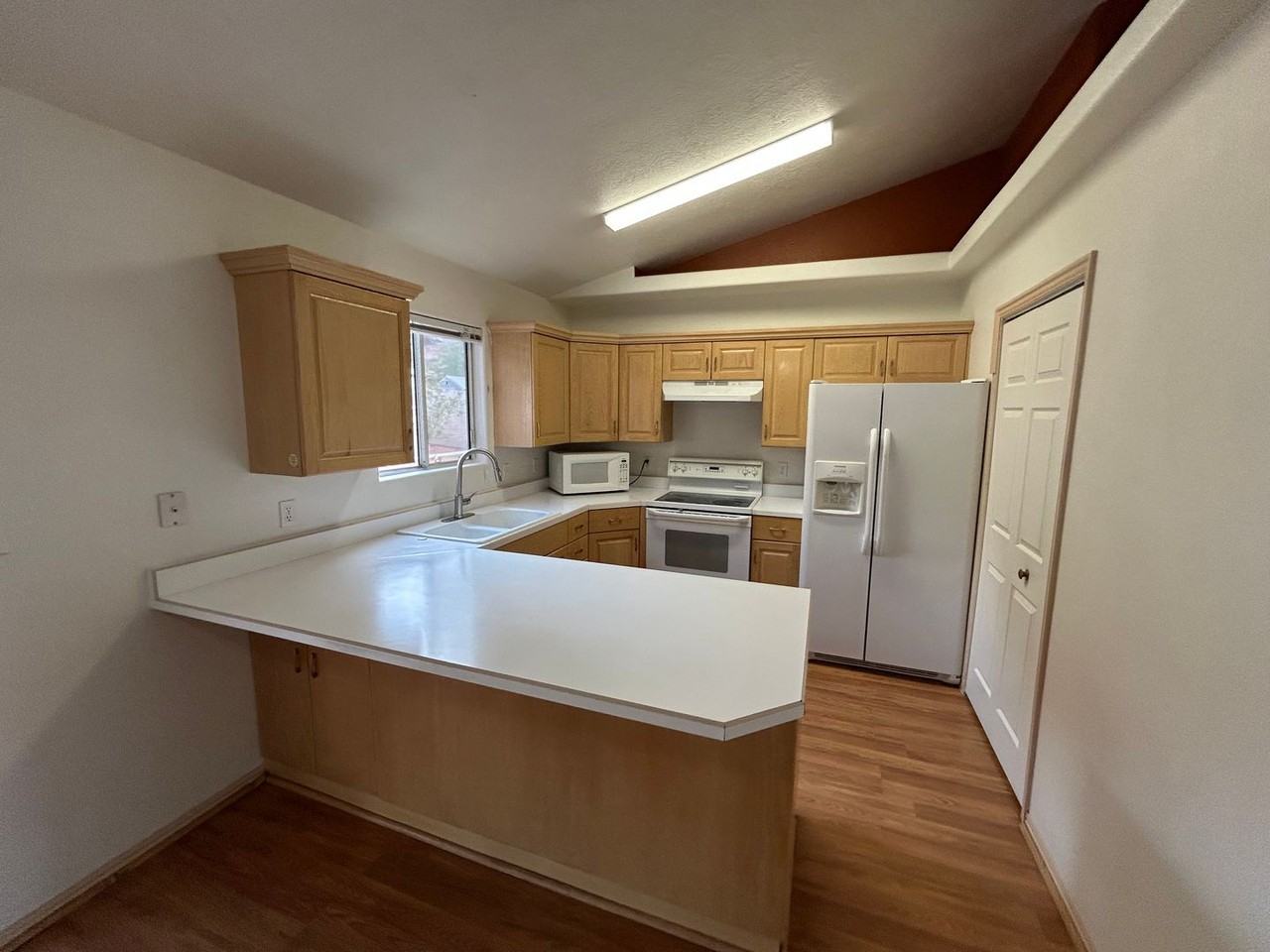 125 E 300 N - Photo 6 of 40