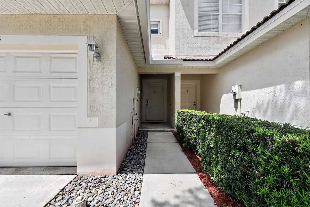 8023 Bellagio Ln - Photo 2 of 20