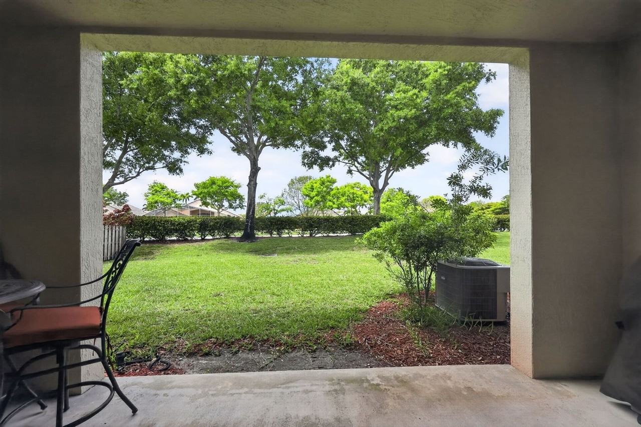 8023 Bellagio Ln - Photo 7 of 20