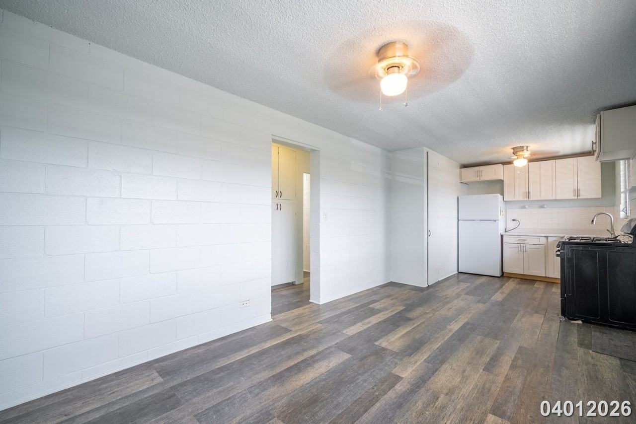 617 Mcneill St #302 - Photo 5 of 22