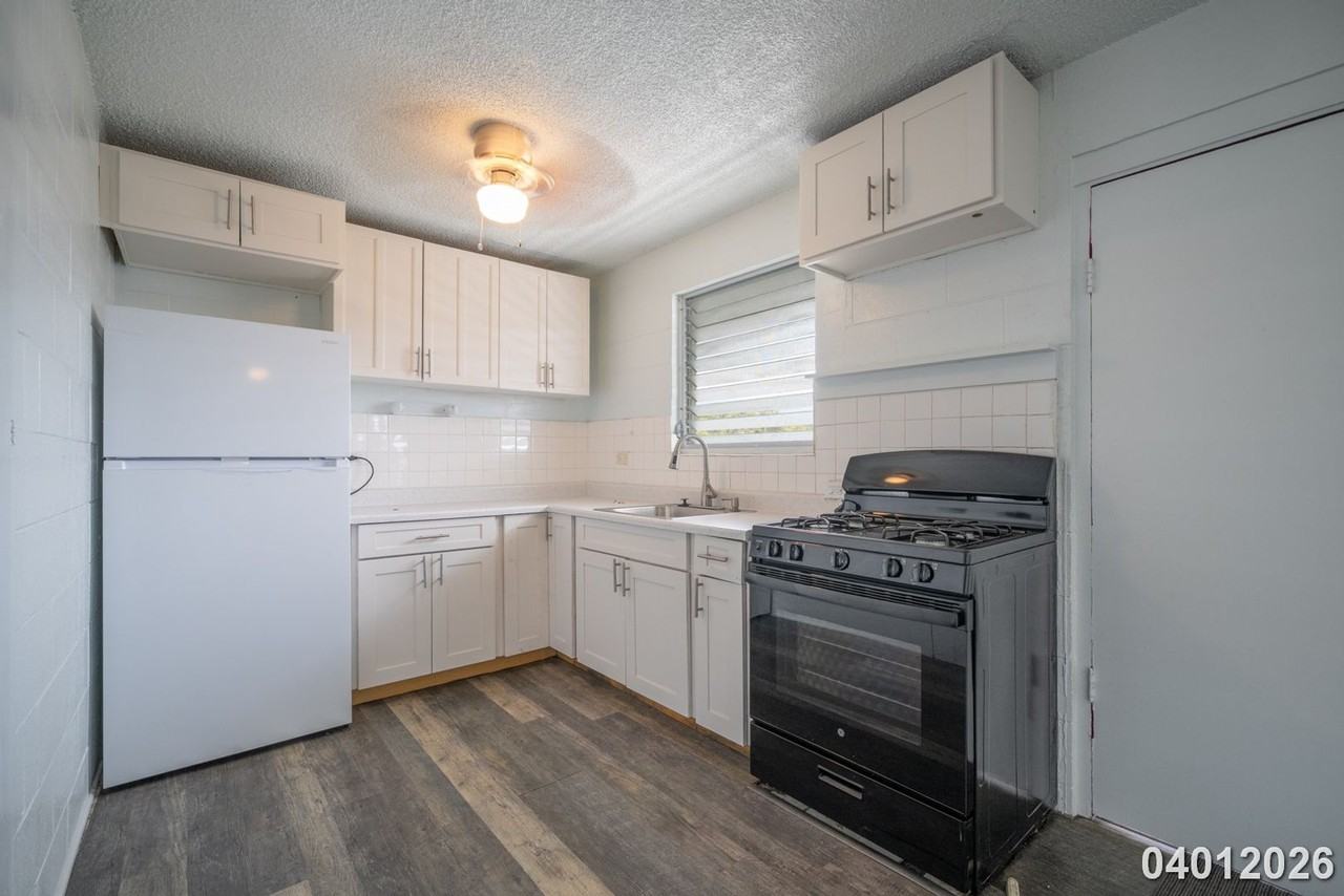 617 Mcneill St #302 - Photo 6 of 22