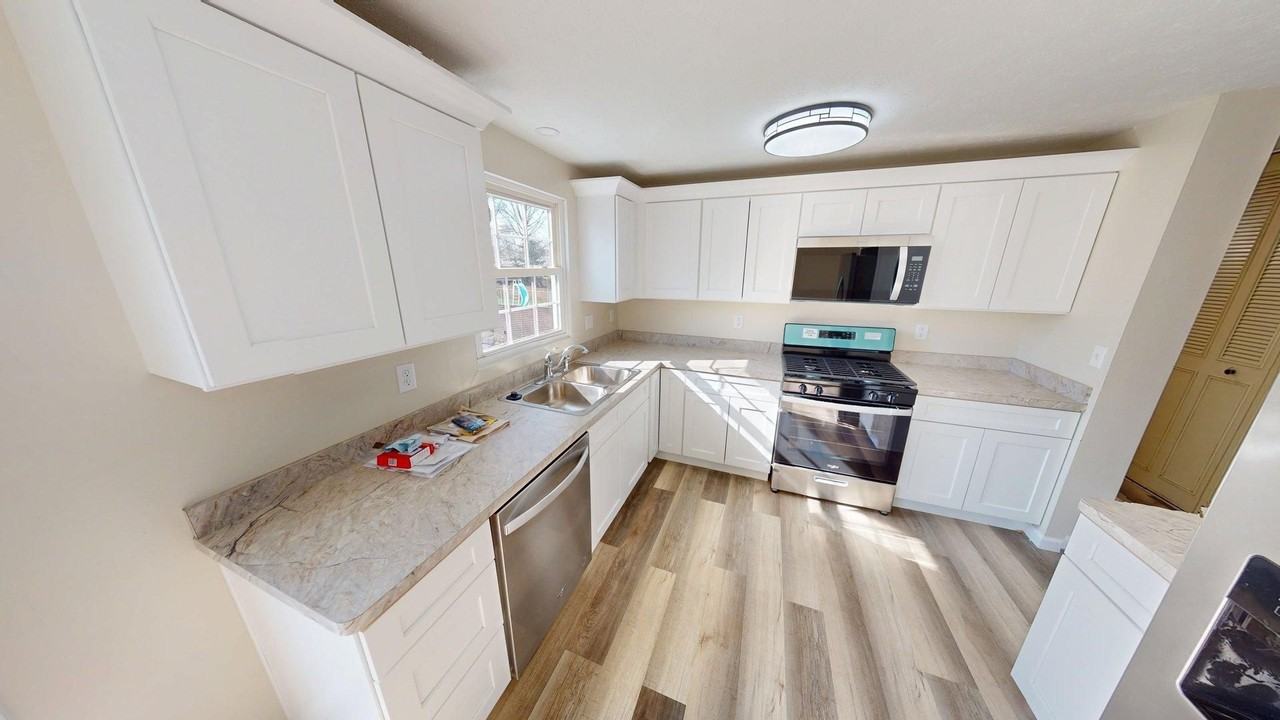 814 Florida Ave - Photo 6 of 17