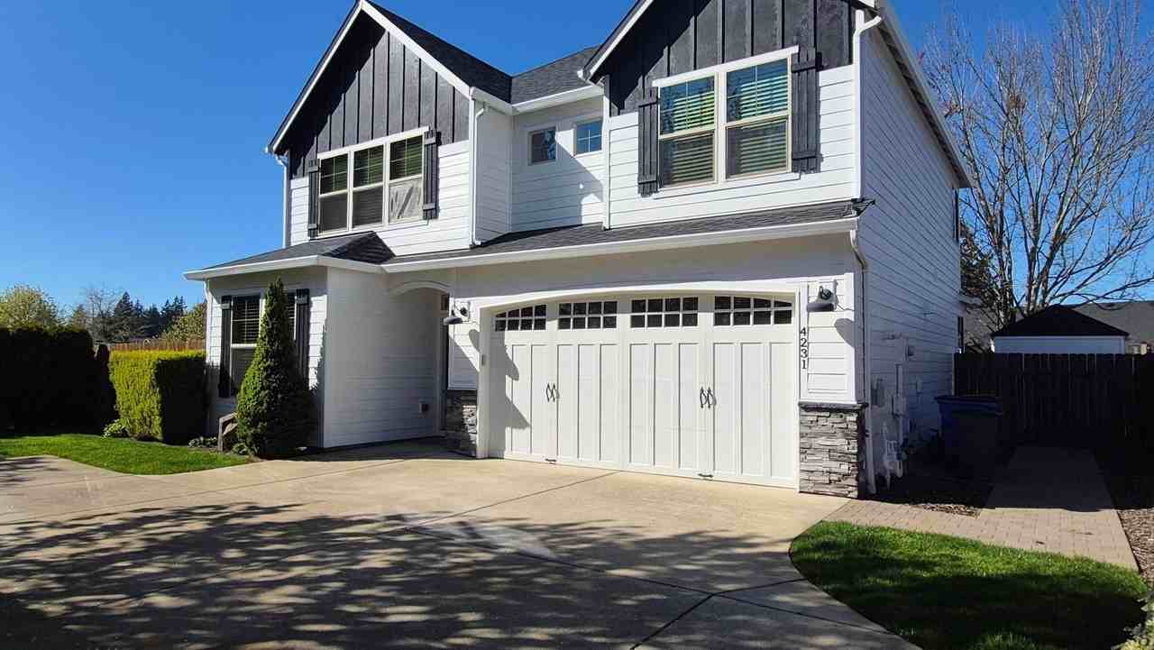 4231 Ne 157th Ct - Photo 3 of 31