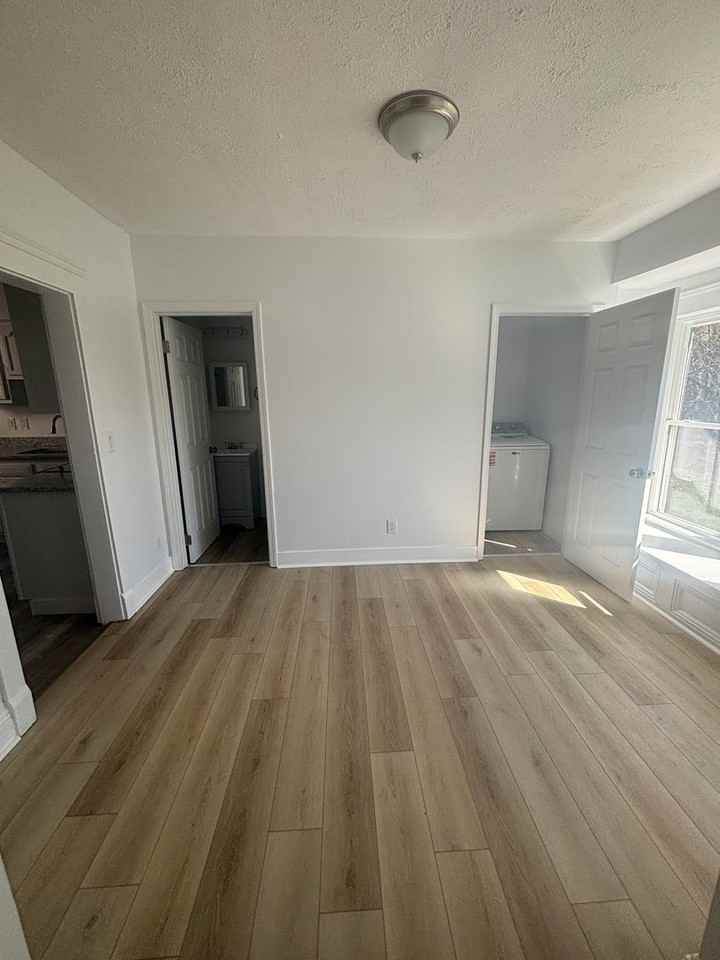 10523 Helena Ave - Photo 3 of 14