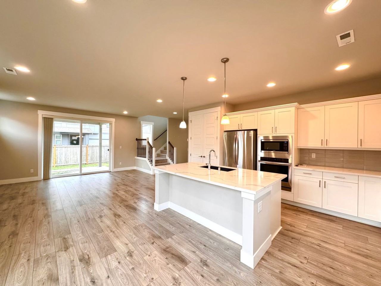 20811 9th Pl W - Photo 4 of 22