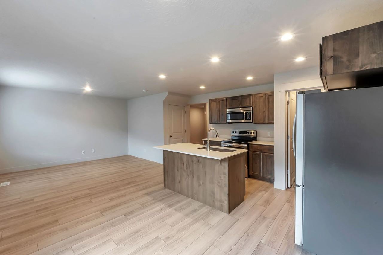 4019 S Sage Wood Ave - Photo 5 of 26