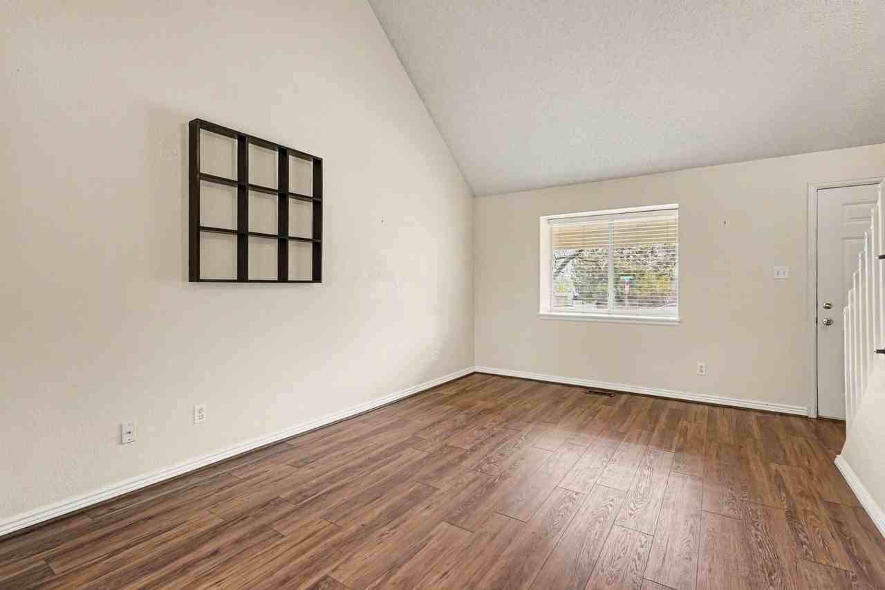 12091 Forest Way - Photo 6 of 22