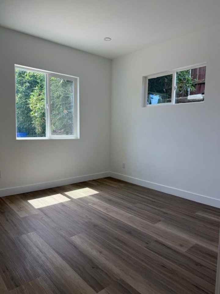 8016 Helm St - Photo 6 of 8