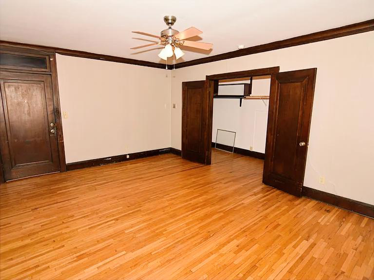 231 Dayton Ave - Photo 6 of 13
